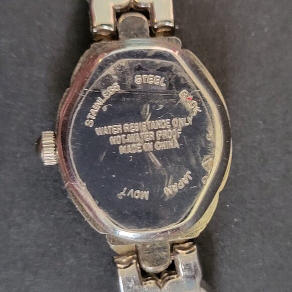 Vintage Viviani Silver Tone Pearlized Japanese Movement Quartz Wristwatch Works - Picture 2 of 6